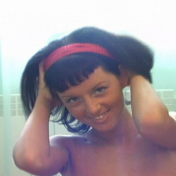 Geile Amateurin beim Solosex
