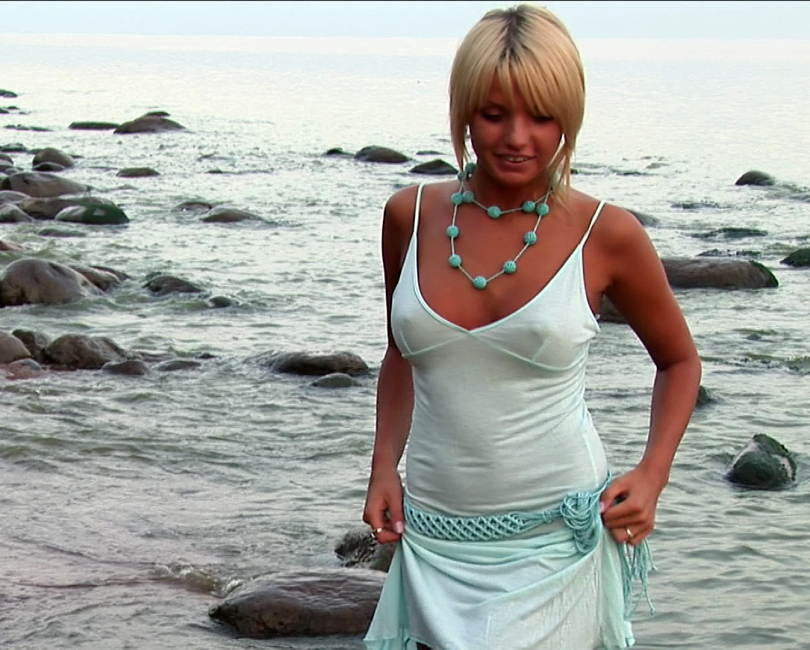 Maria zeigt ihren Traumk�rper in sexy Stellungen