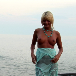 Maria zeigt ihren Traumk�rper in sexy Stellungen