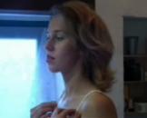 Geiles Luder filmt sich bei Intimrasur