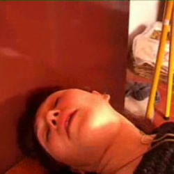Geile Hausfrau voll in Rage! Privates Erotikvideo!
